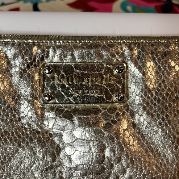 Kate Spade Foiled Pouch Makeup Bag Clutch Snake Print Gold - Picture 3 of 9